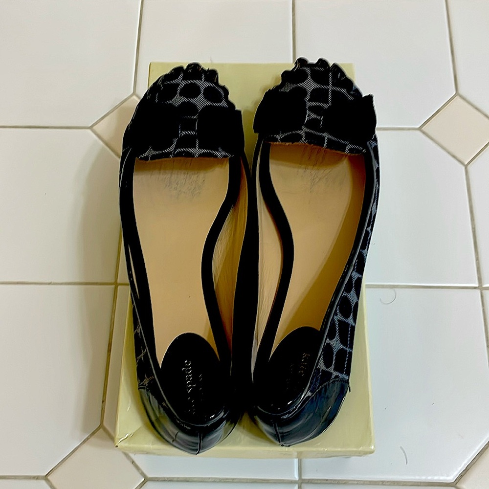 Blue denim dot Kate Spade flats